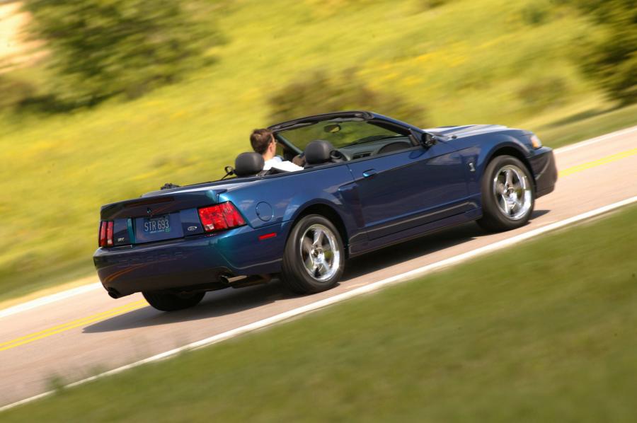  Ford Mustang SVT Cobra Convertible 2002 года  (фото 47 из 103)